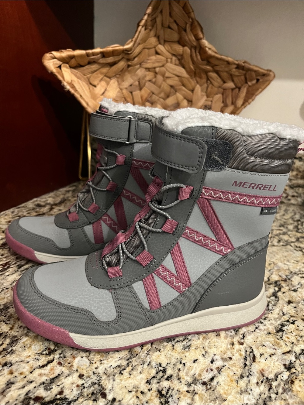Merrell Snow Crush Grey and Berry Kids Insulated Snow Boots size 2 kids